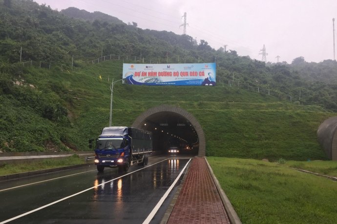 Hầm Đèo Cả Phú Yên